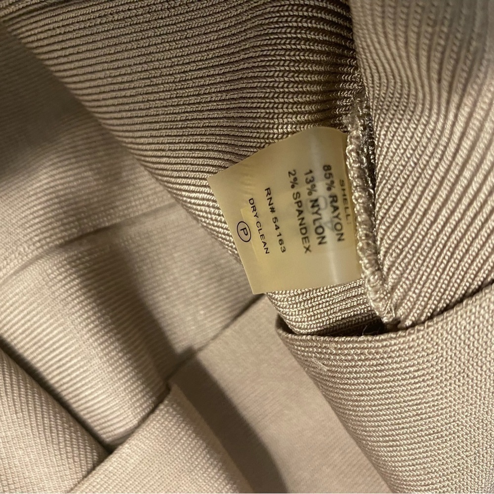 Calvin Klein tan bodycon ribbed pencil skirt | Size Large - Picture 2 of 6